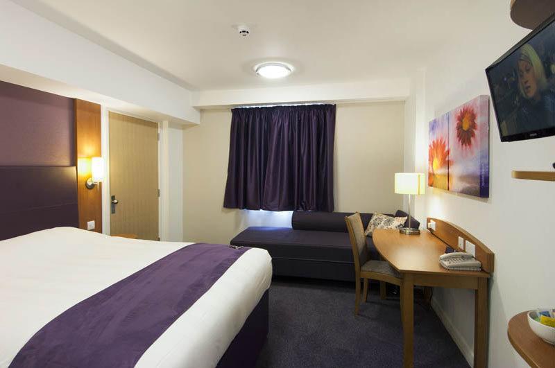 Premier Inn Runcorn Eksteriør bilde